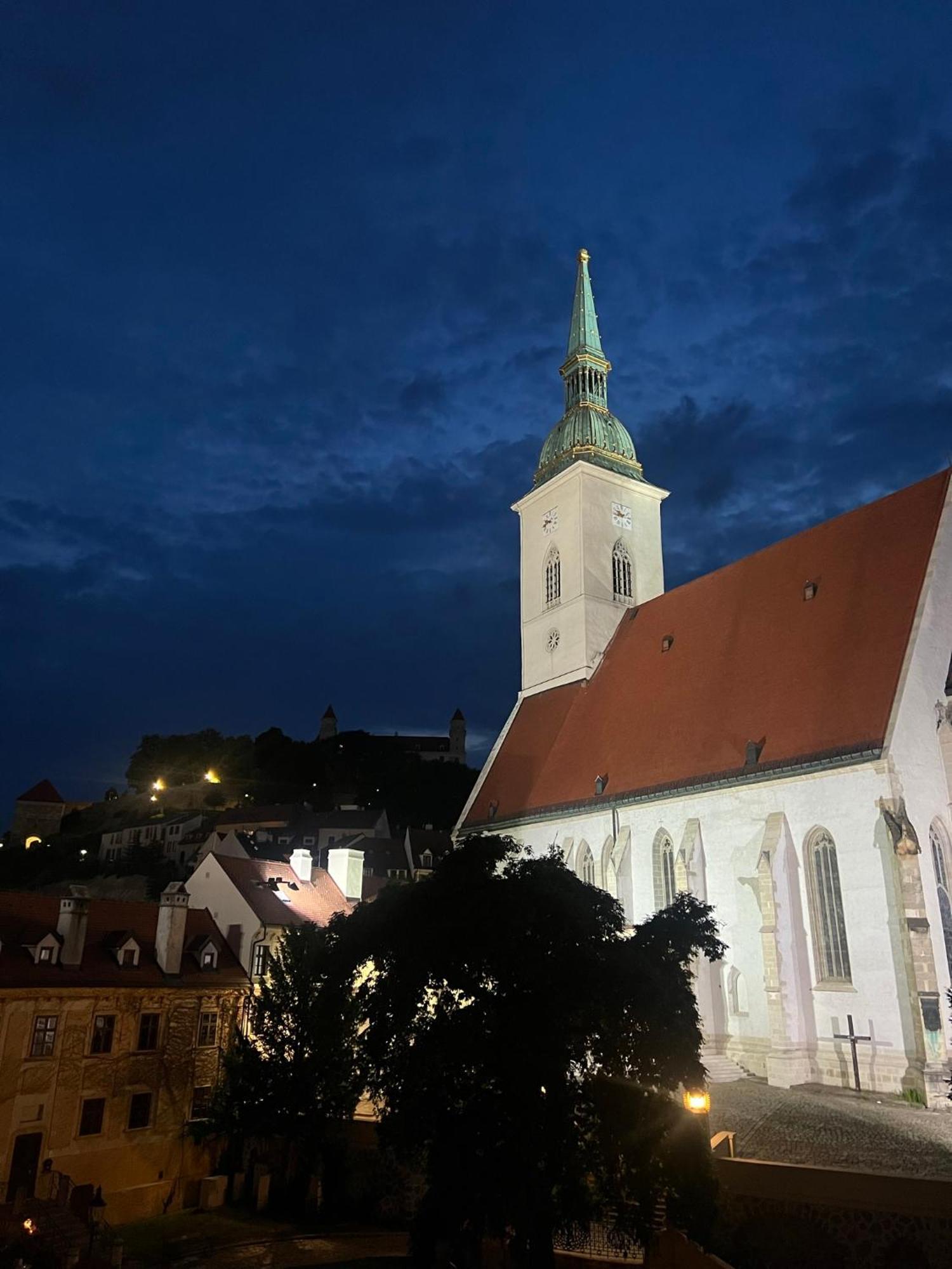Csaky Palace 2 Bratislava Exteriér fotografie